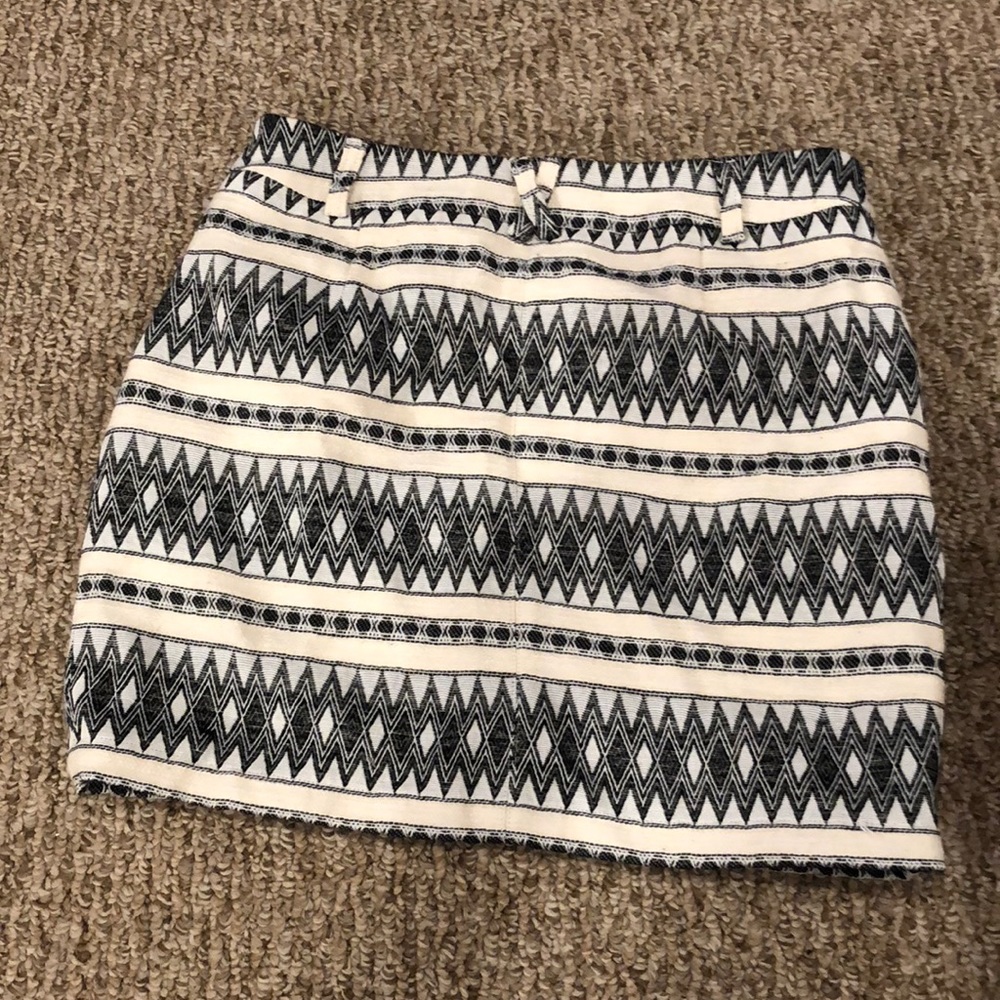 Mini skirt - Picture 2 of 3